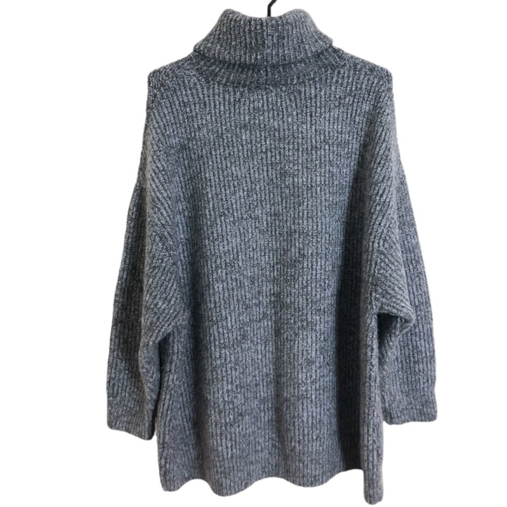 Zara Gray Ribbed Turtleneck Sweater - Picture 5 of 8